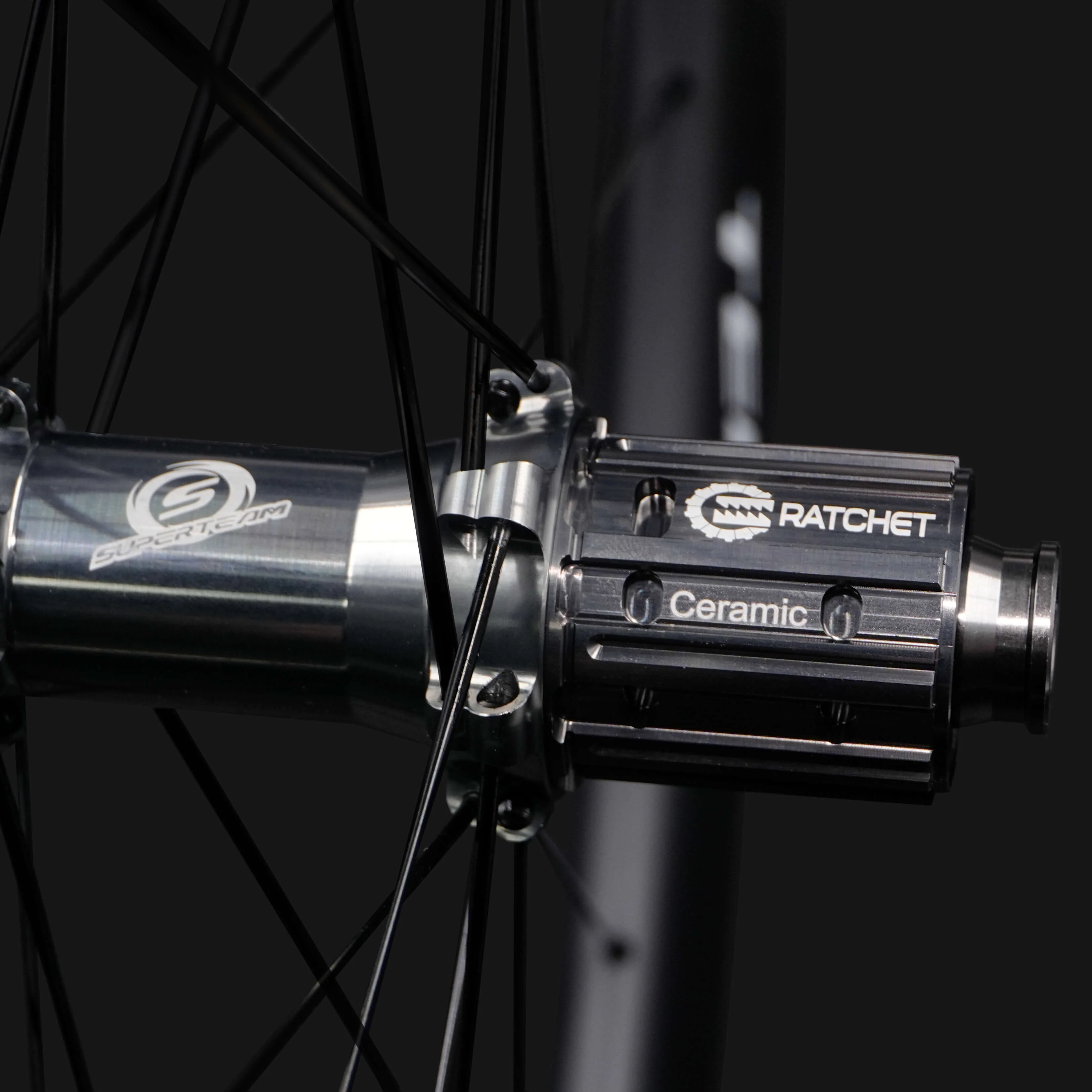 Classic PRO Light D28-50 Carbon Wheelset DISC Brake - Image 5